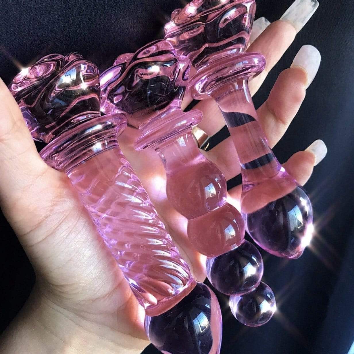 Queen Of Hearts - Premium  Glass Sex Toys - Just $43! Shop now at @curvenpeach | Pleasure Wands